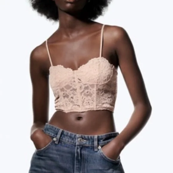 Zara Corsetry inspired lace top - Picture 3 of 6